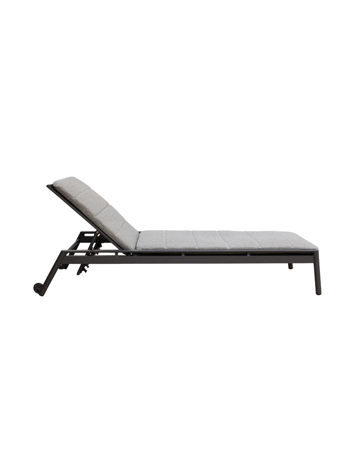 Nirvana Outdoor Lounger