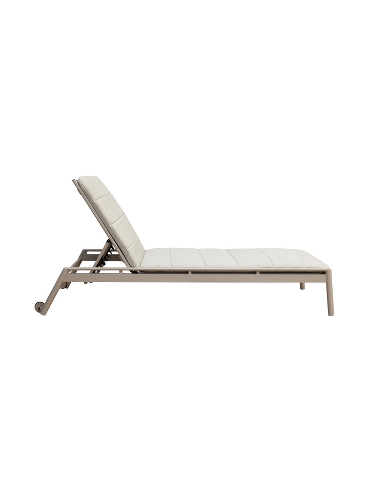 Nirvana Outdoor Lounger
