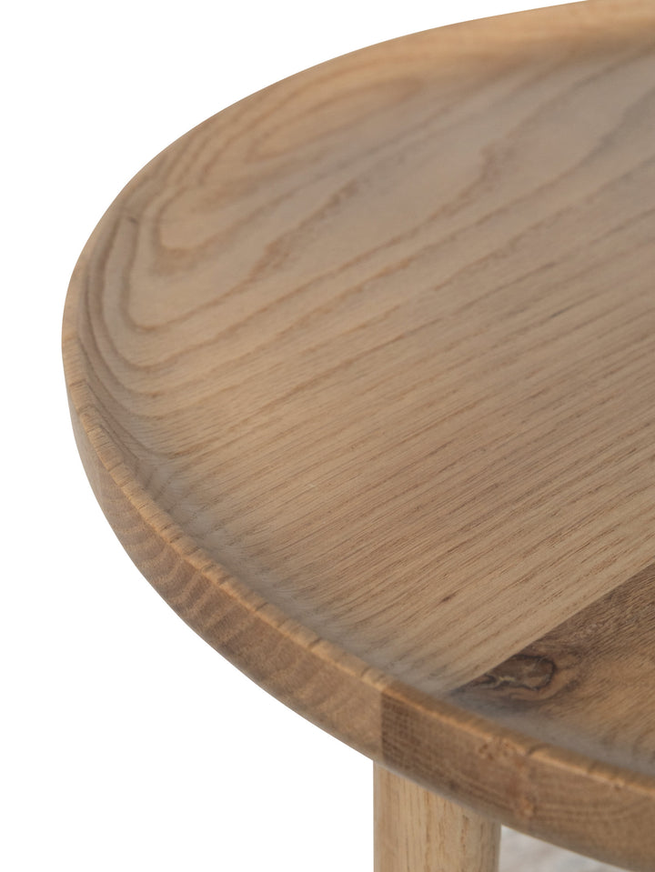 Nubo Oak Side Table in Cumin