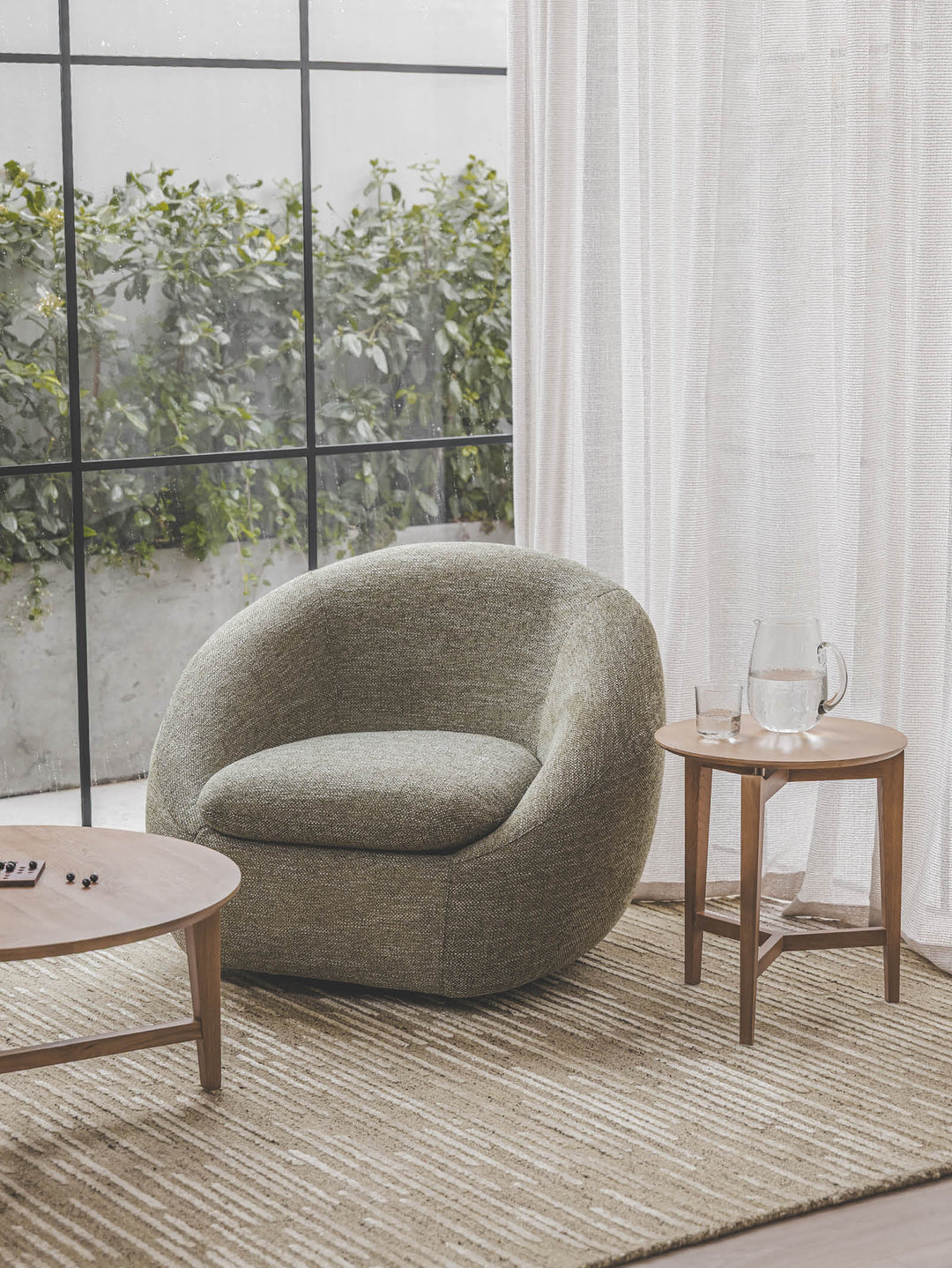 Obsession Swivel Chair