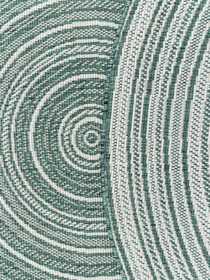 Orbit Round Rug in Treetop