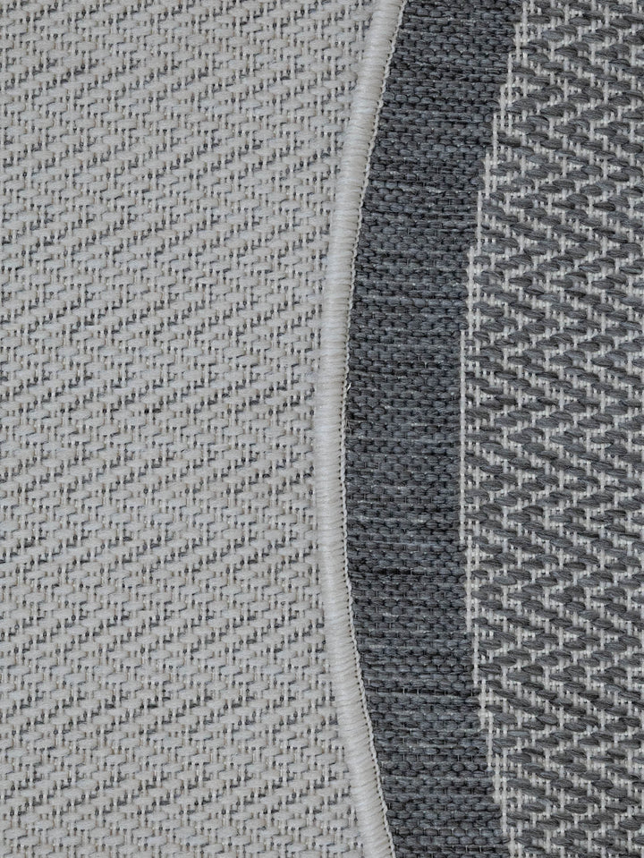 Outback Round Rug in Earl Grey