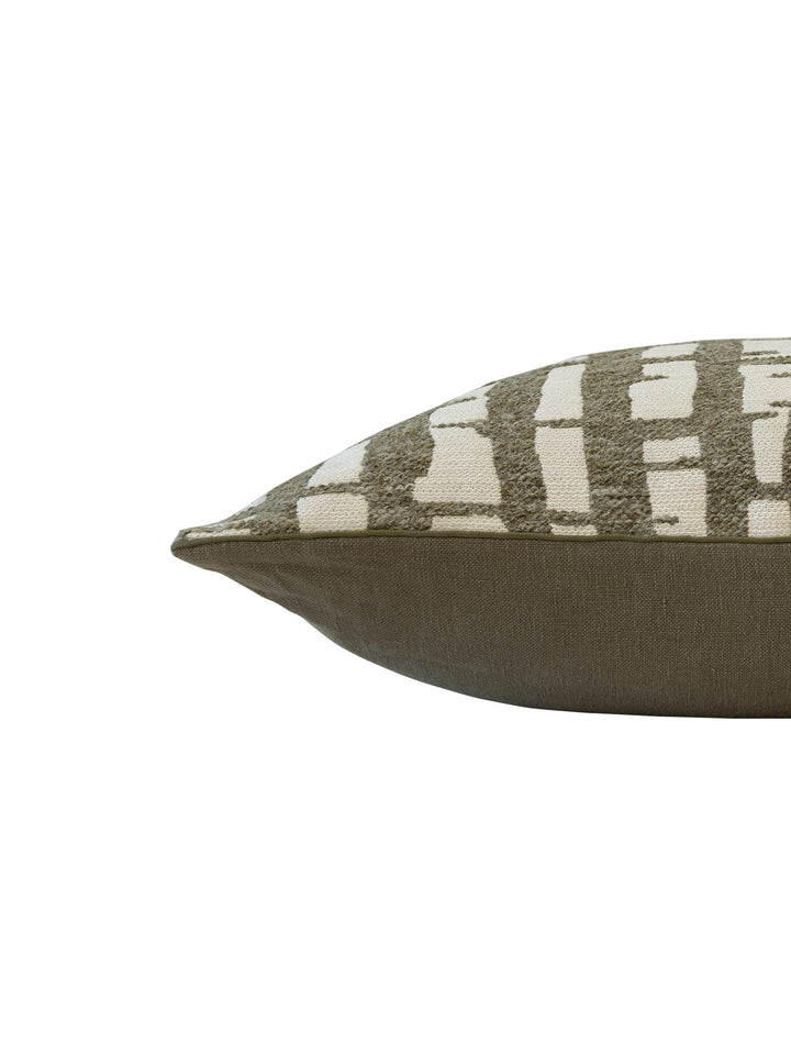 Outlander Scatter in Cactus