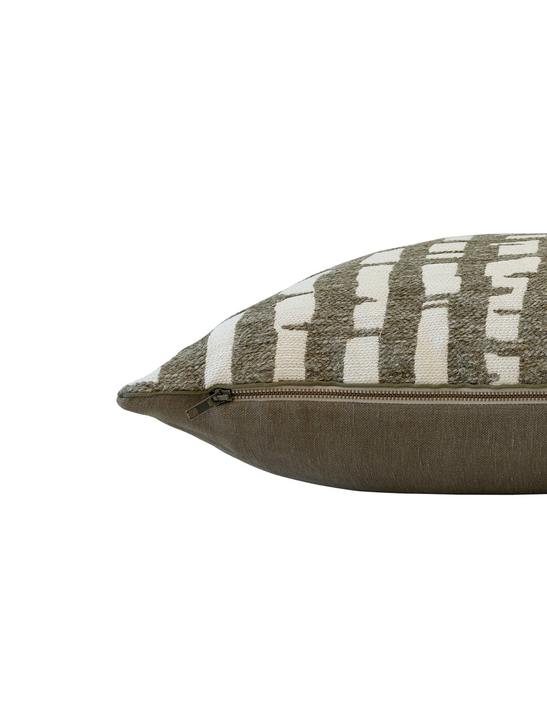 Outlander Scatter in Cactus