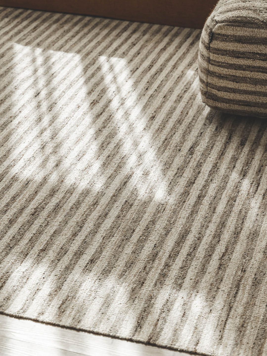 Paralla Rug in Nut Brittle