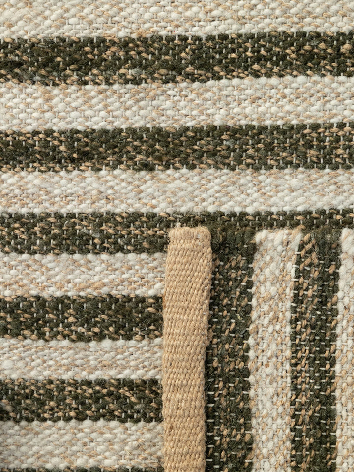 Paralla Rug in Pistachio Cream