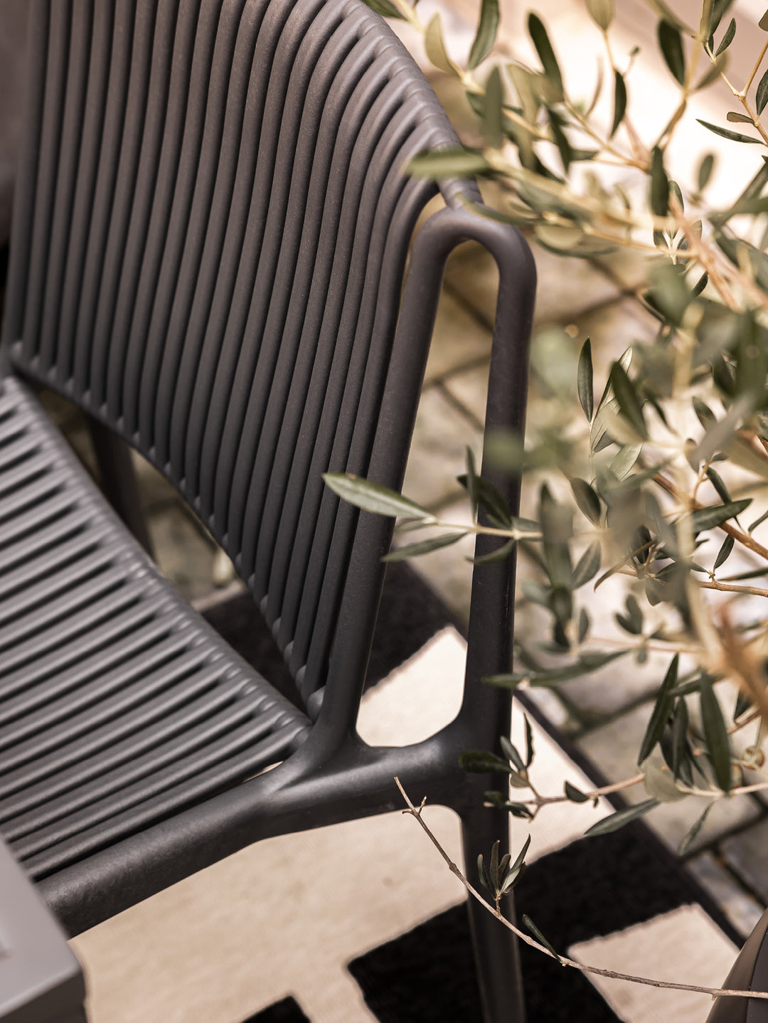 Sitzkissen Twitell für Outdoor Stuhl Linear Steel Chair dark grey