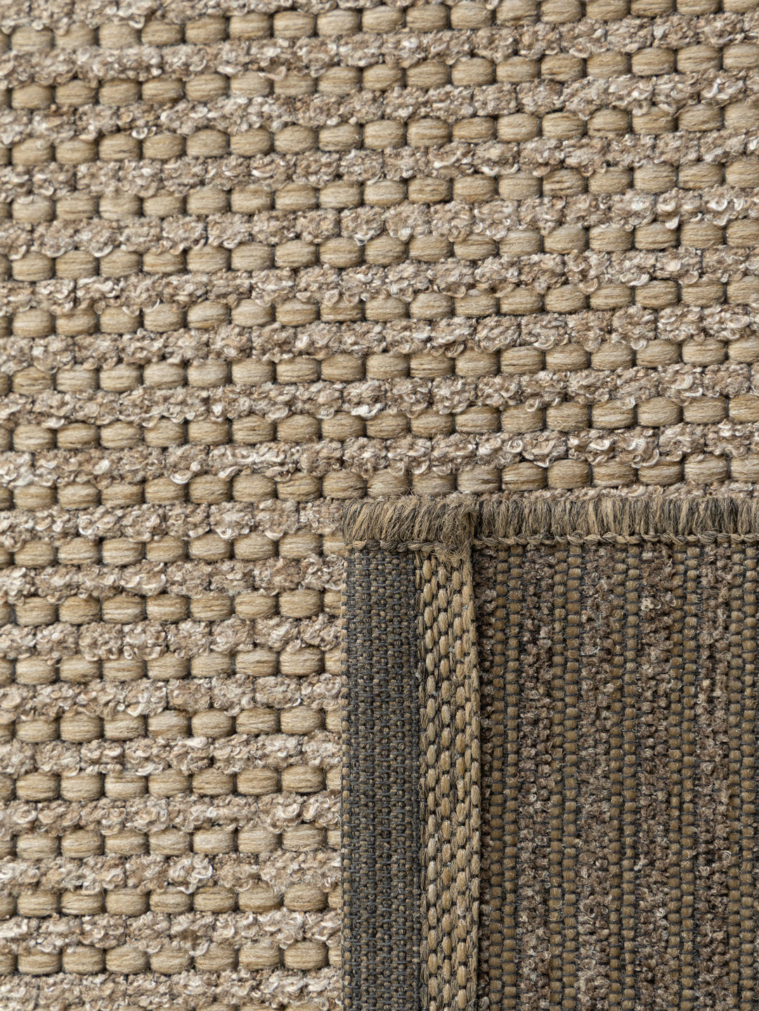 Pridelands Outdoor Rug in Eland