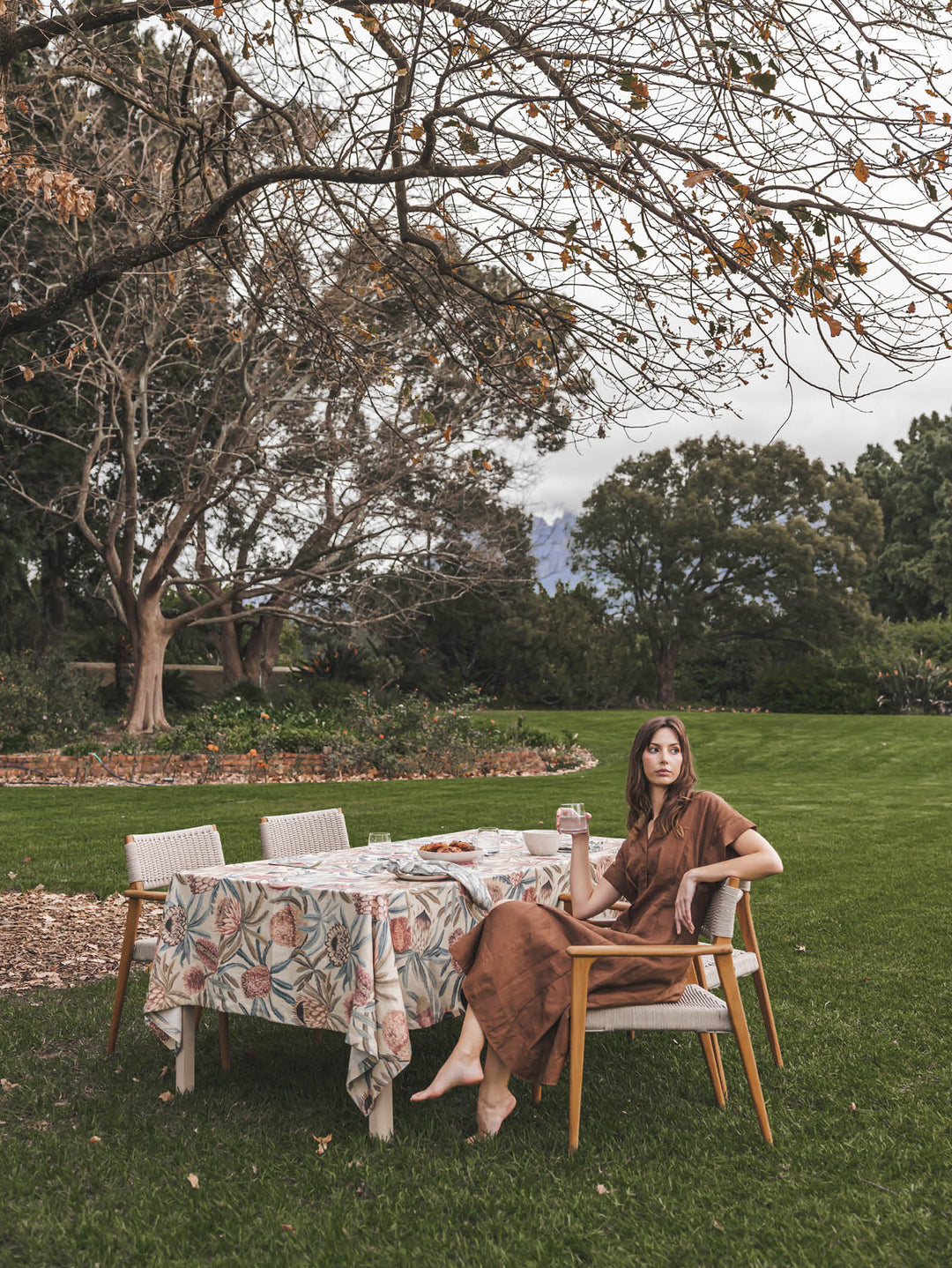 Protea King Tablecloth in Berg Wind