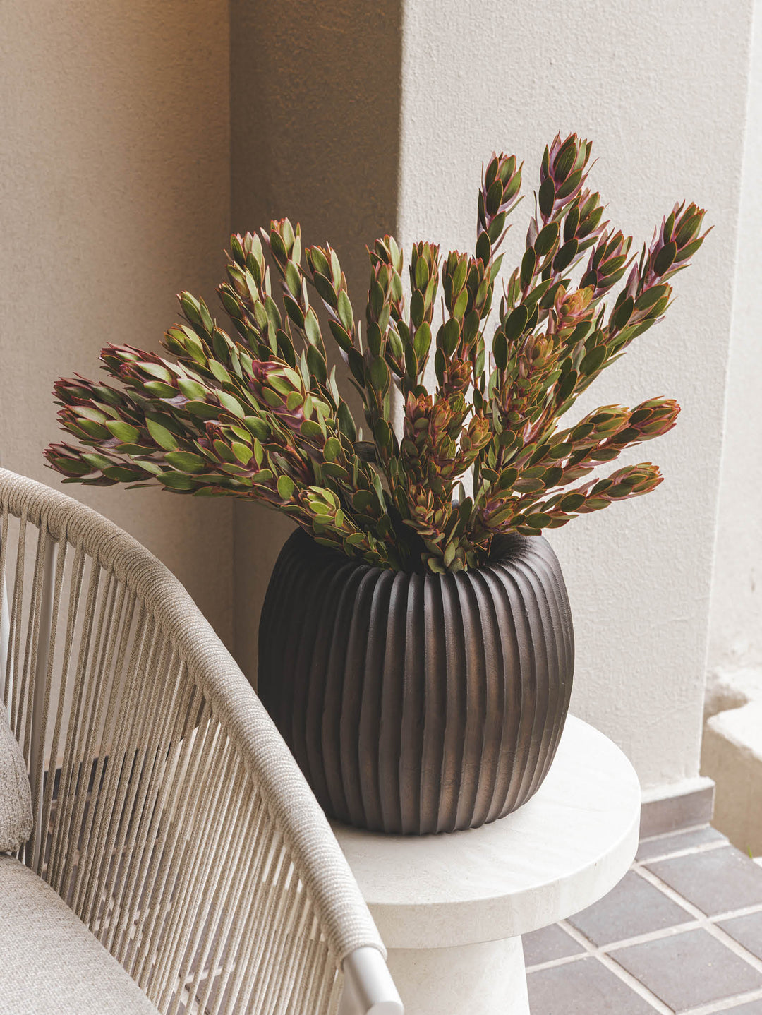 Rift Vase in Vintage