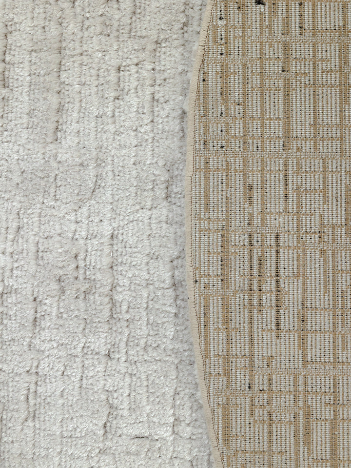 Ritual Round Rug in Moon