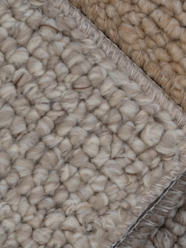 Rubble Rug in Sandstone
