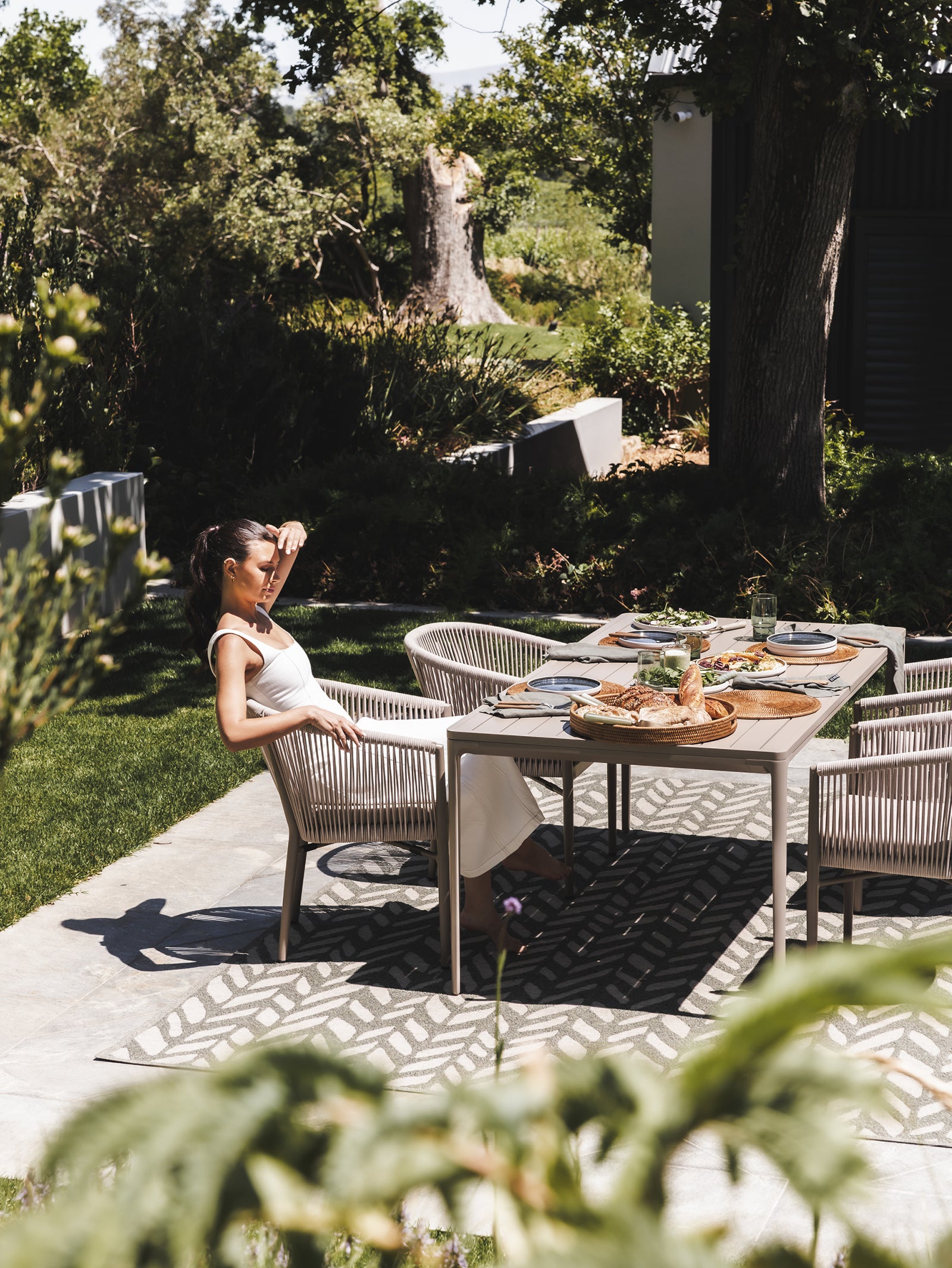 Serengeti Outdoor Table (6-8 Seater) in Midnight - Hertex Haus