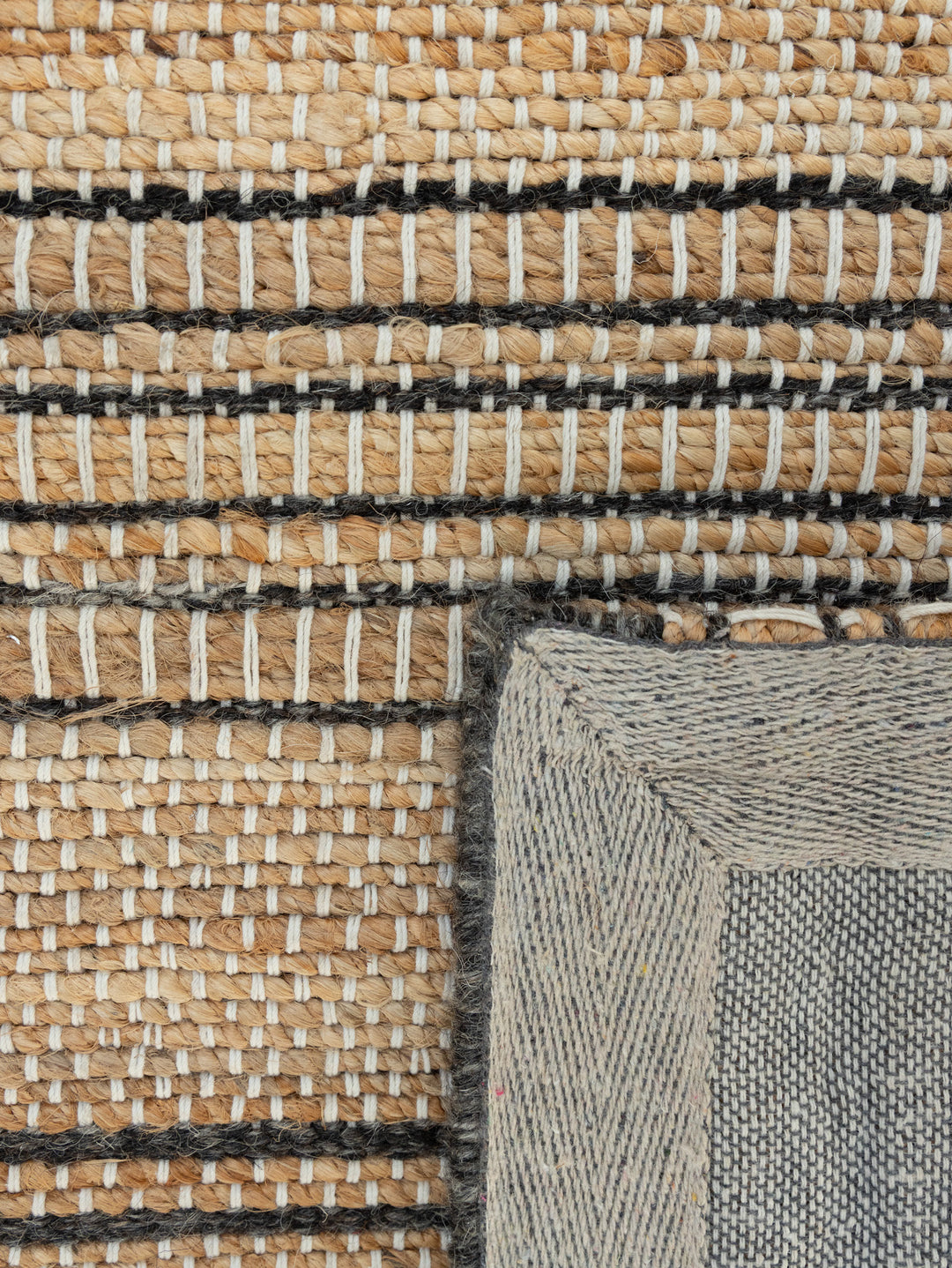 Sevilla Rug in Char