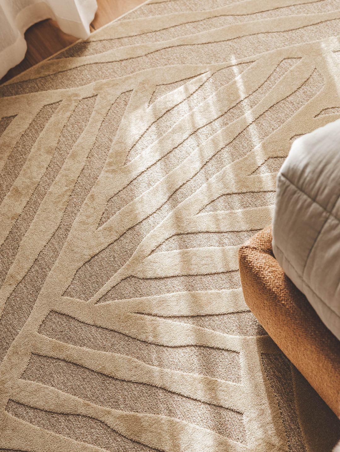 Shift Rug in Honey