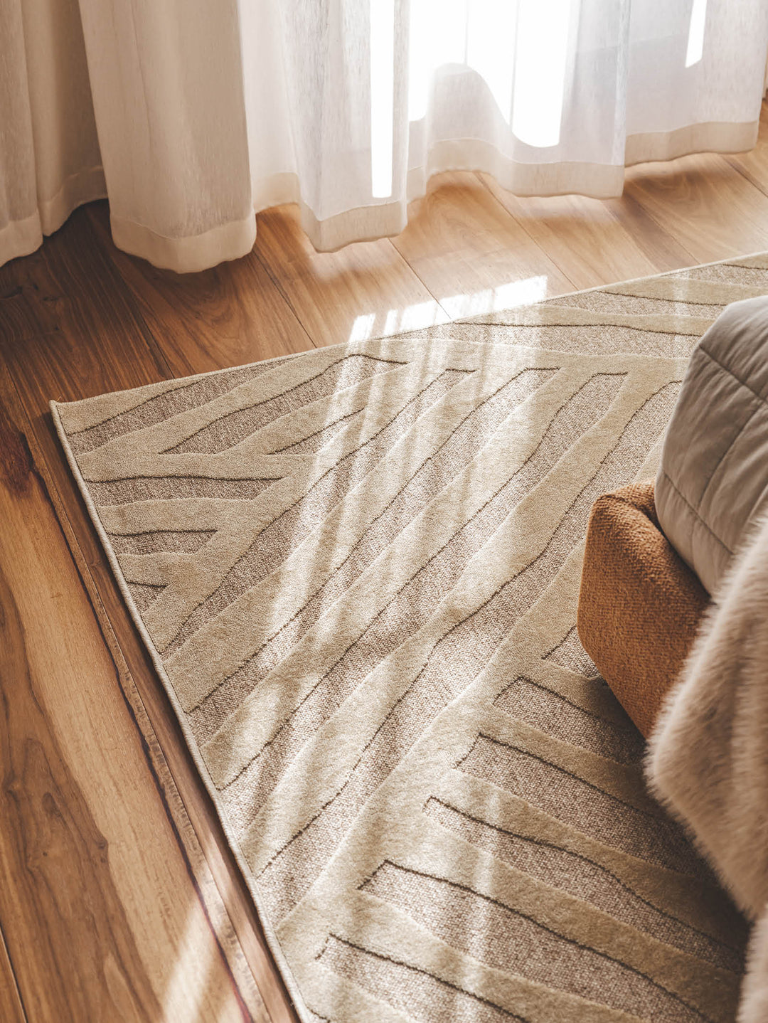 Shift Rug in Honey