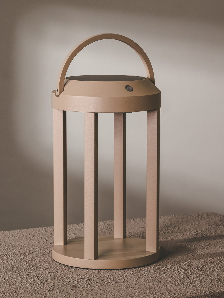 Fully outdoor, solar-usb rechargeable lantern-style lights made of aluminium.