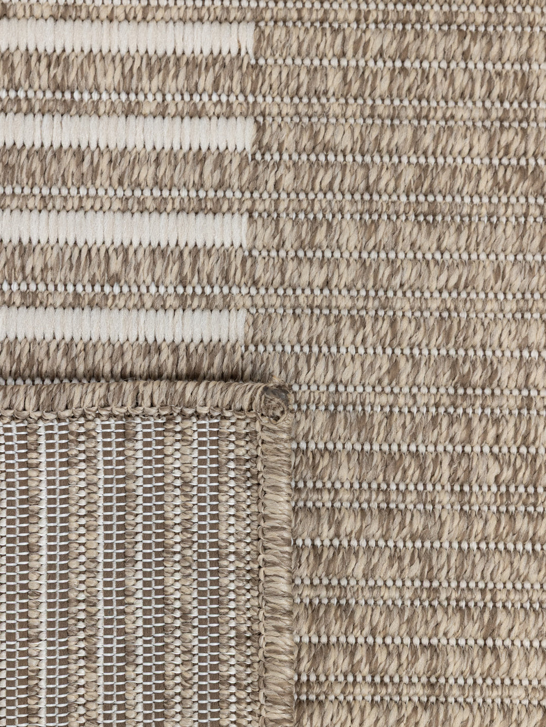 Cape Gust Rug in Strand