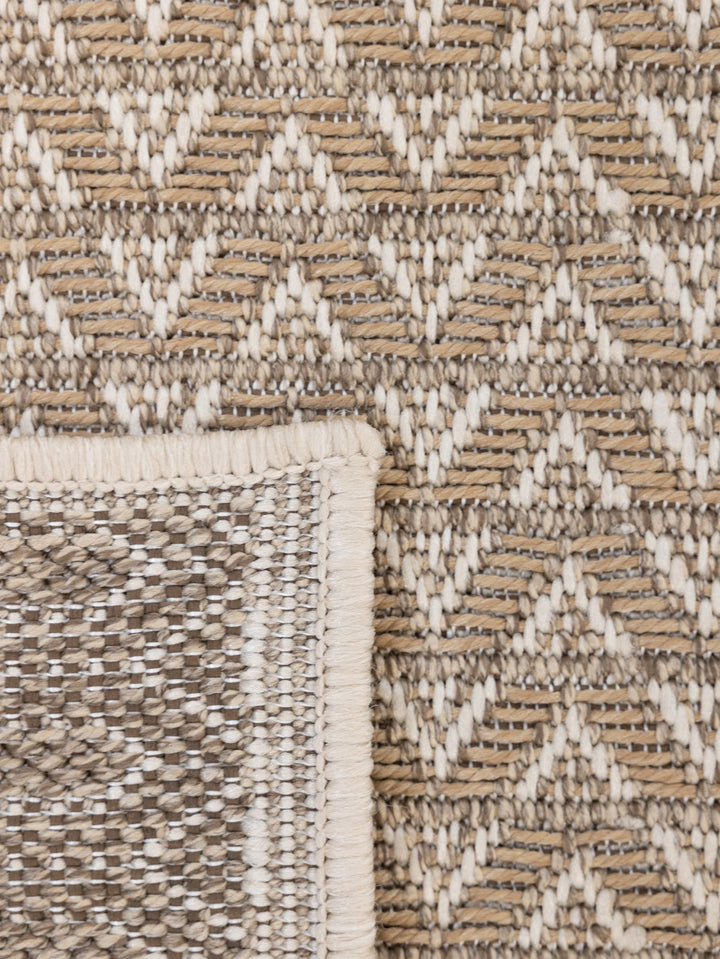 Tablewind Rug in Beach