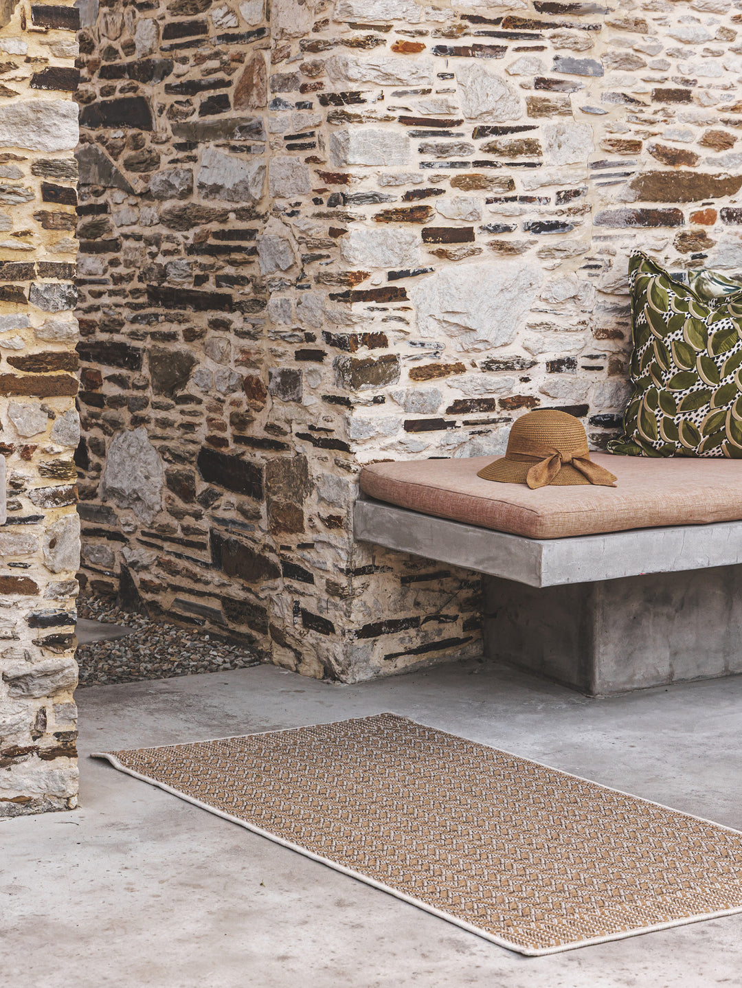 Tablewind Runner in Beach