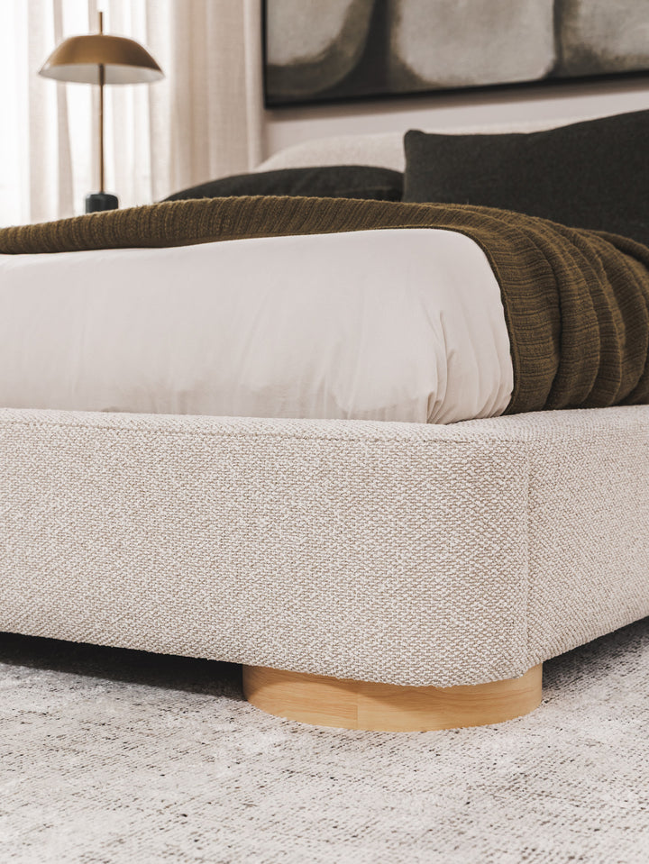 Suzanna Bed in Pristine Natural