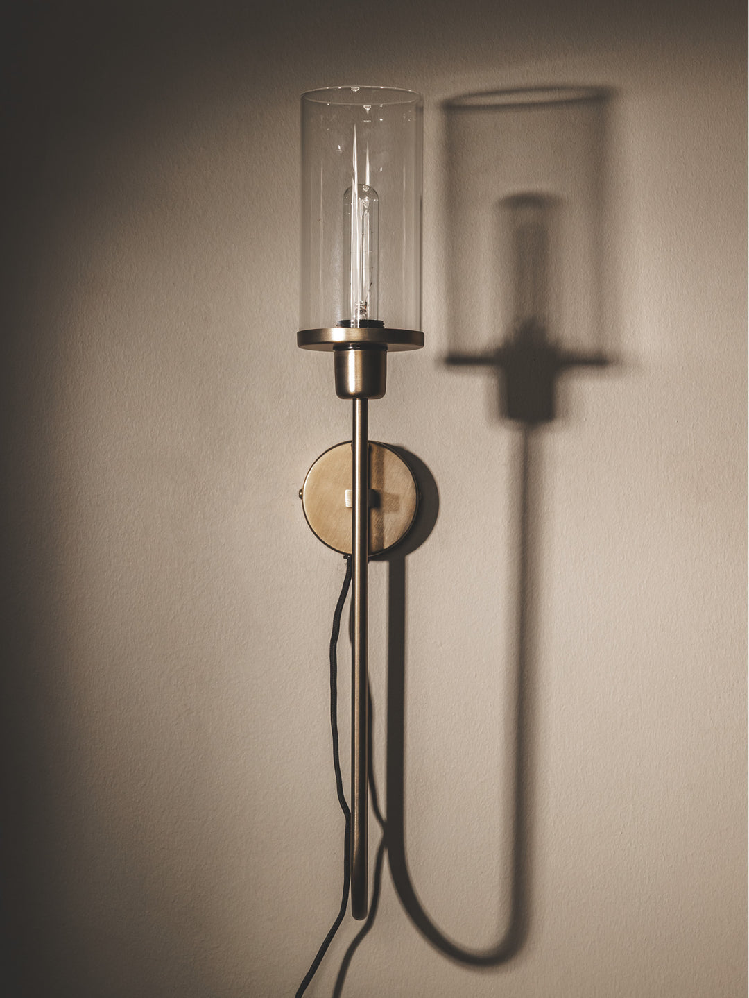 Sydney Wall Light in Clear