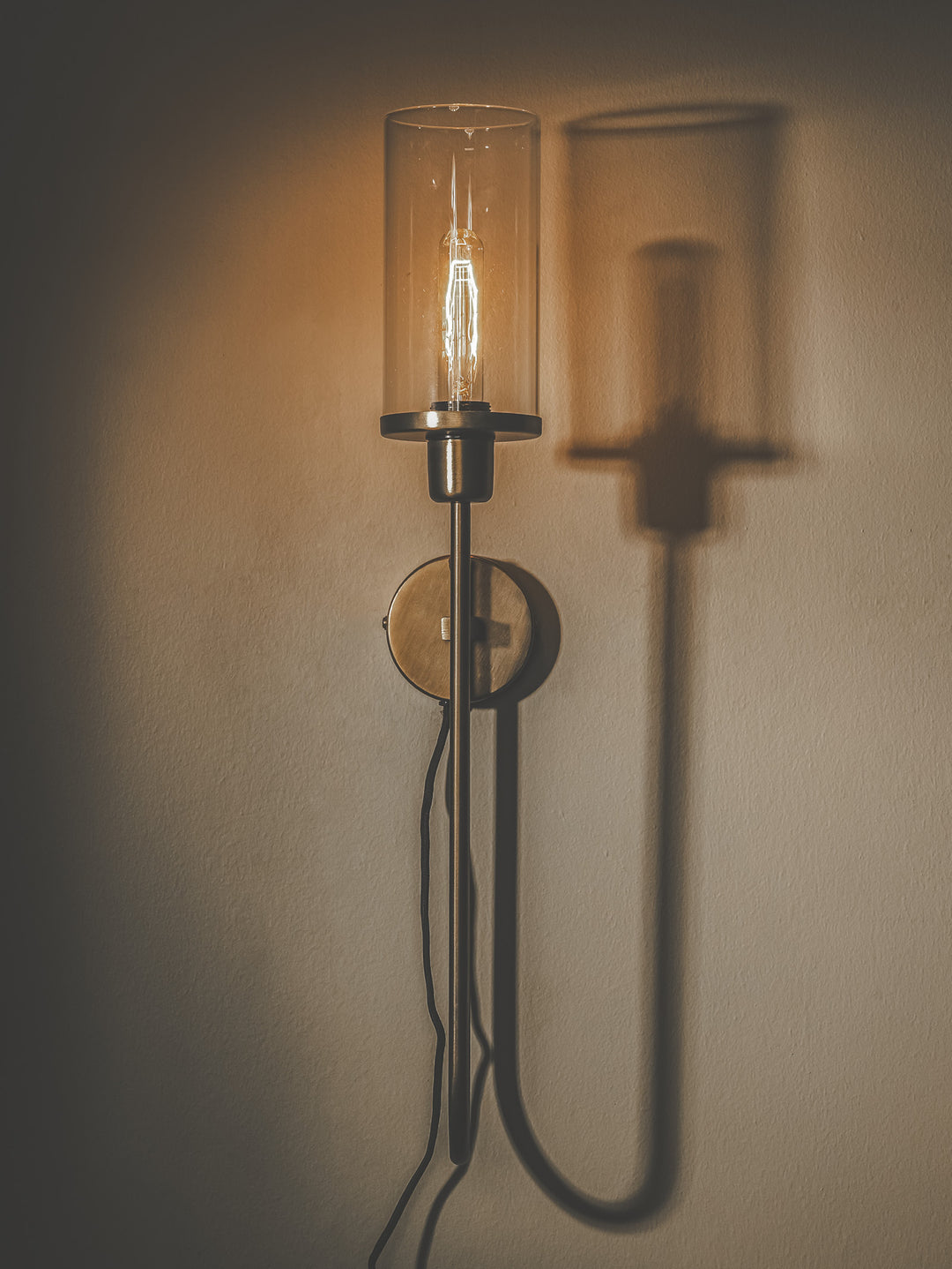 Sydney Wall Light in Clear