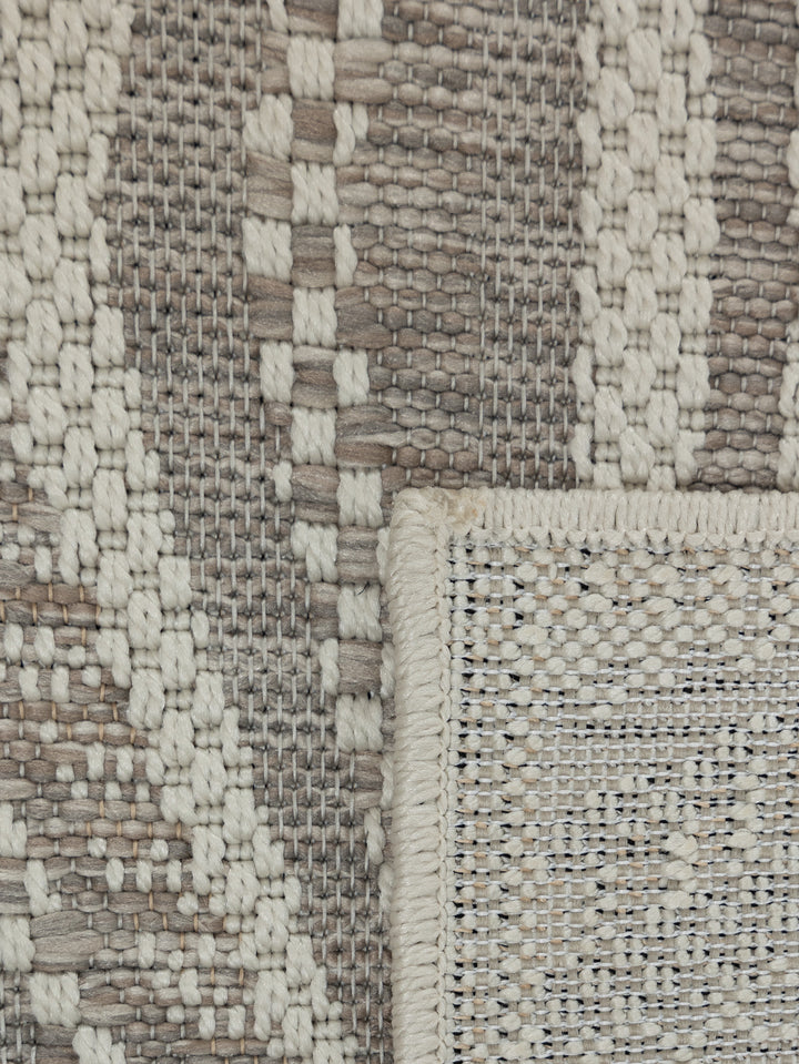 Takala Rug in Tawny