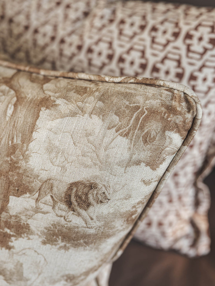 Tembo Scatter in Rustic