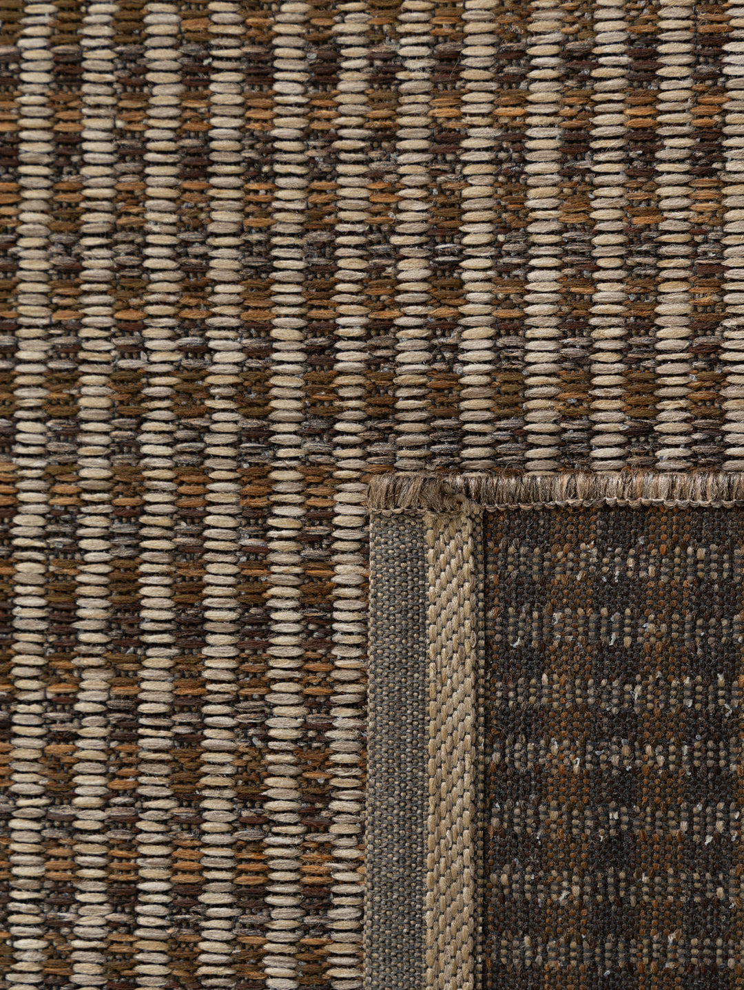 Pathfinder Outdoor Rug in Bark