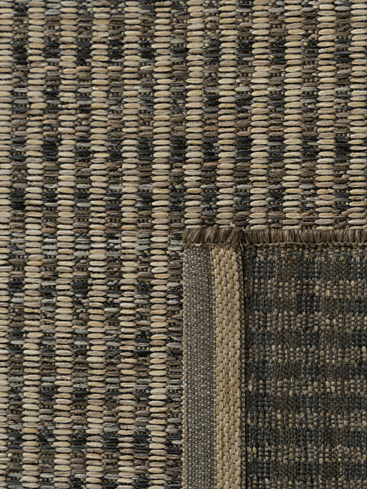 Pathfinder Outdoor Rug in Rhino