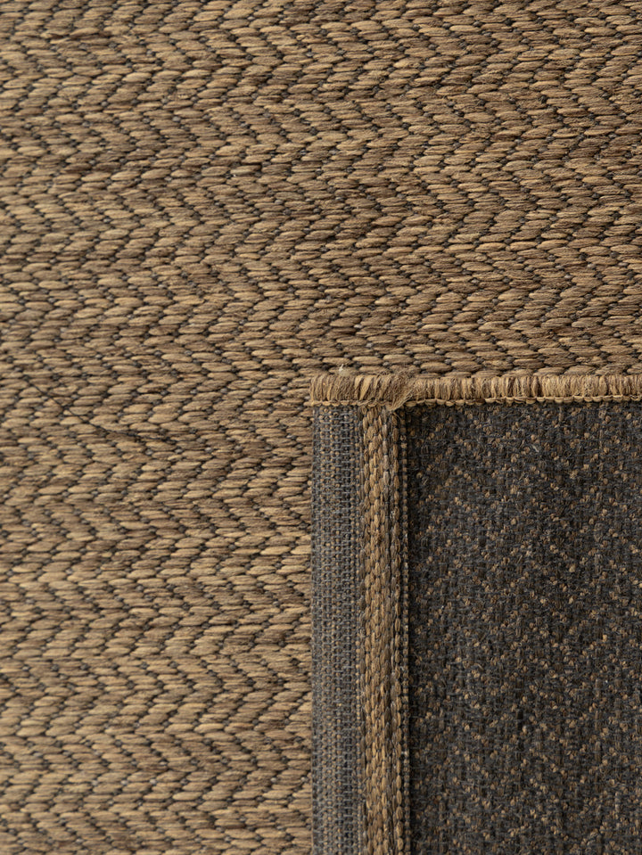 Rippletrail Outdoor Rug in Husk