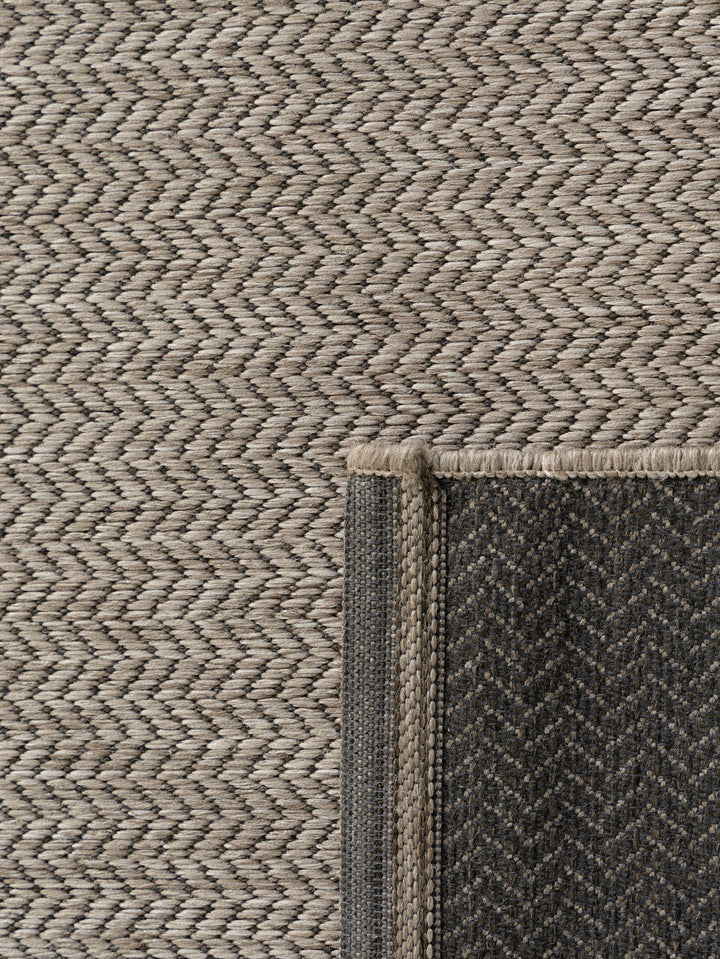 Rippletrail Outdoor Rug in Porous