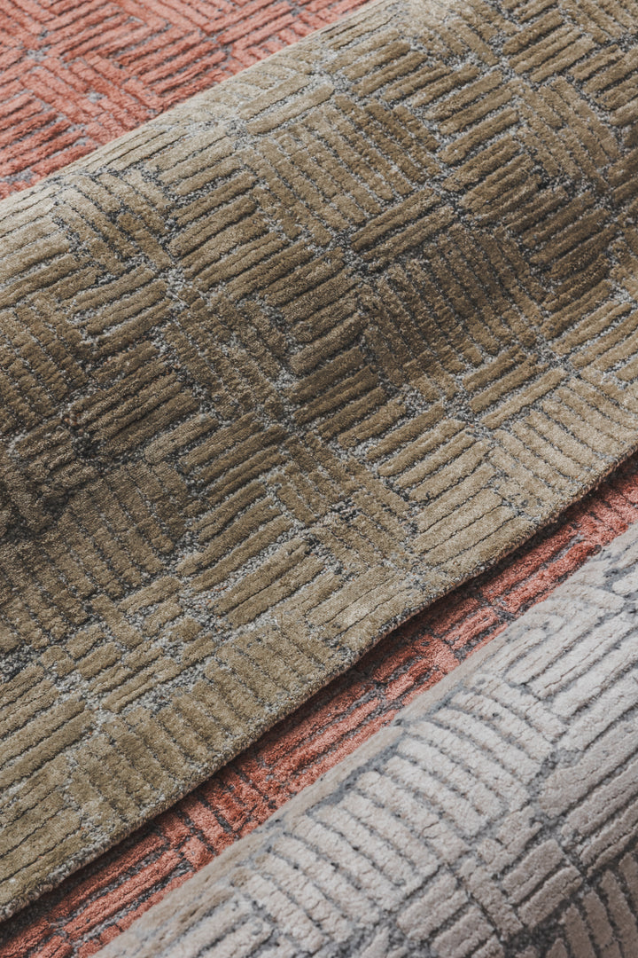 Toledo Rug in Glow