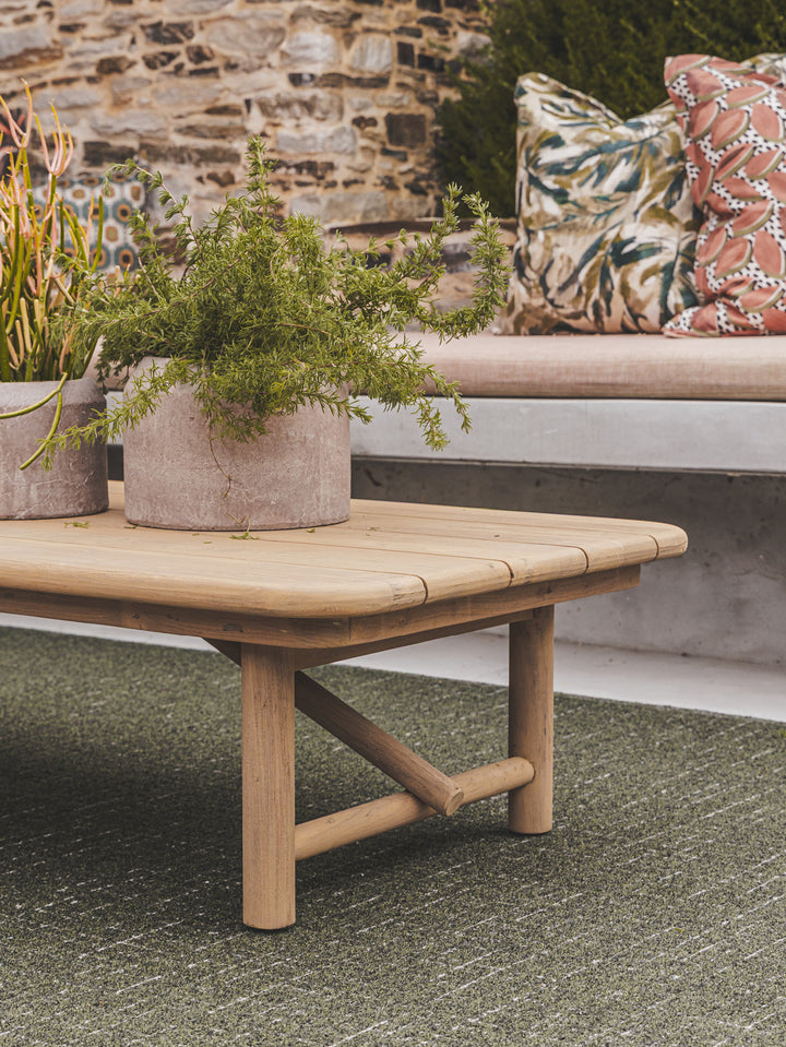 Tracker Outdoor Rug in Camphor