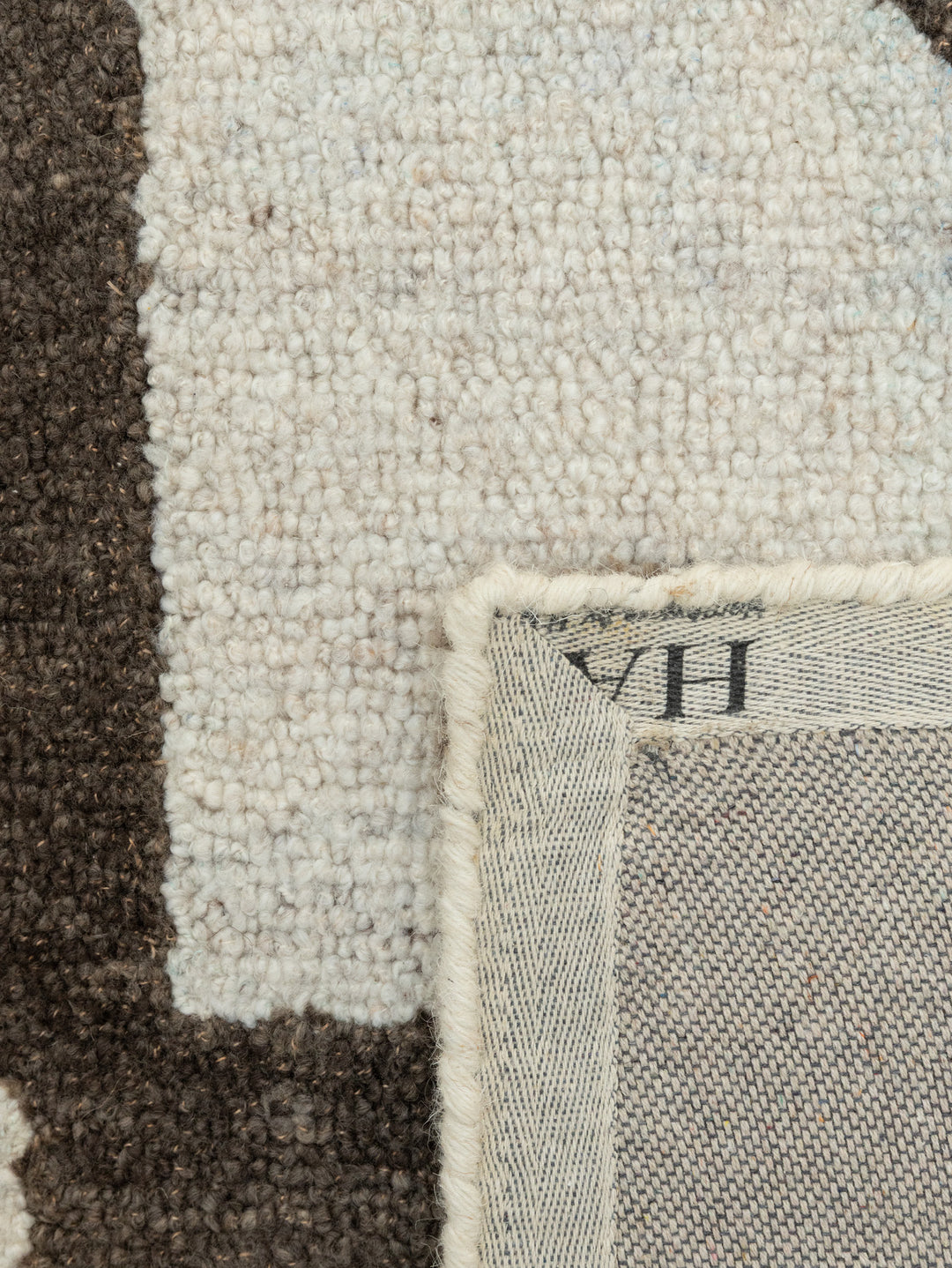 Uncover Rug in Cocoa