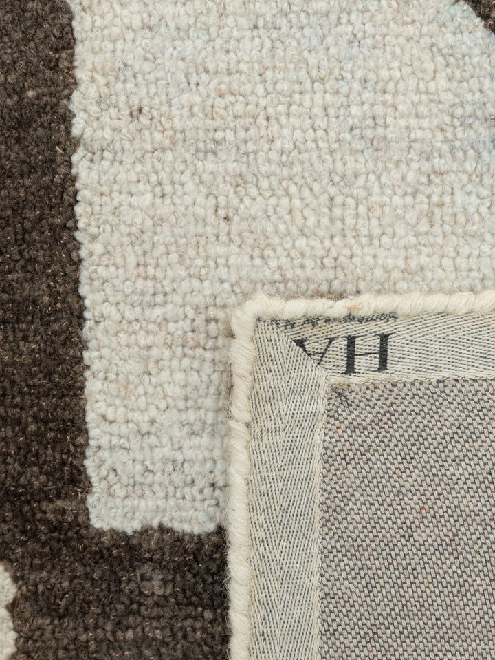 Uncover Rug in Cocoa