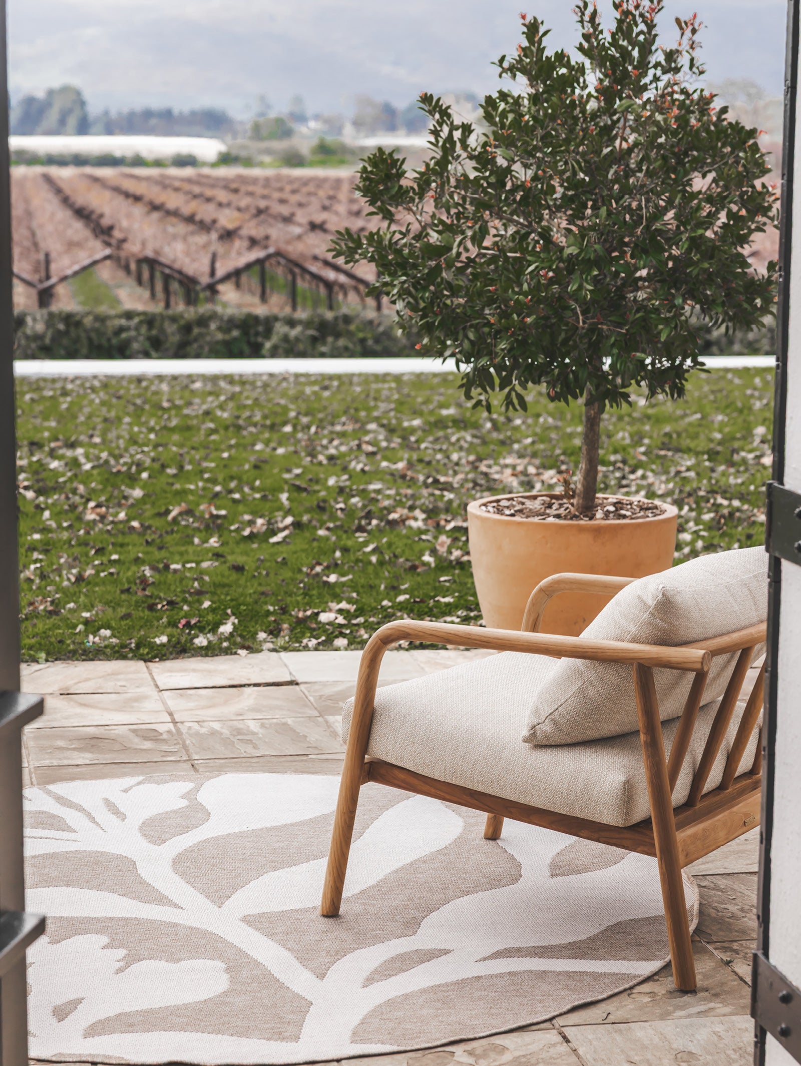 Wildvine Round Rug in Desert - Hertex Haus - Hertex Haus