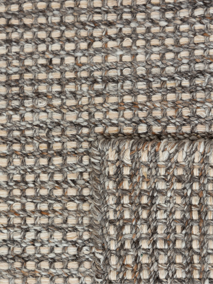 Veranda Outdoor Rug in Oyster