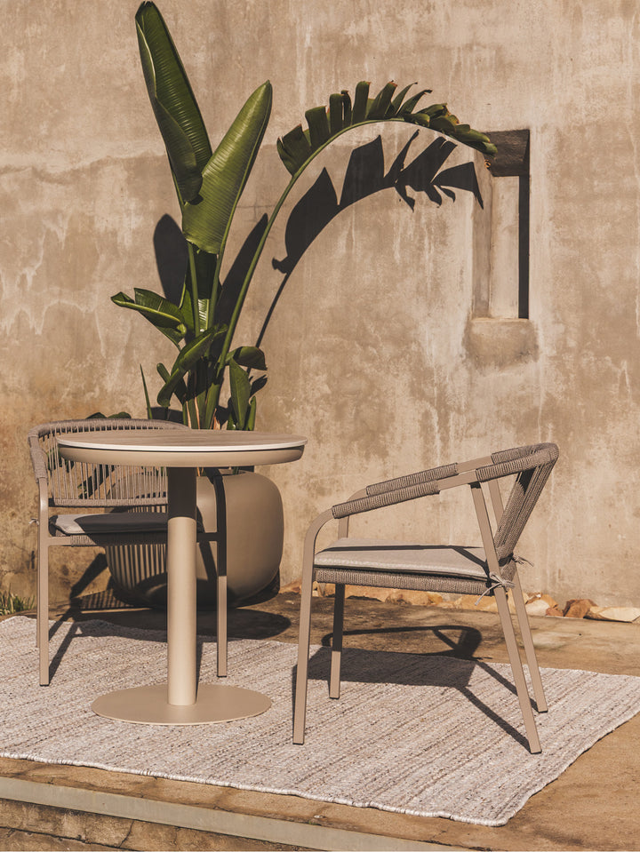 Veranda Outdoor Rug in Shell