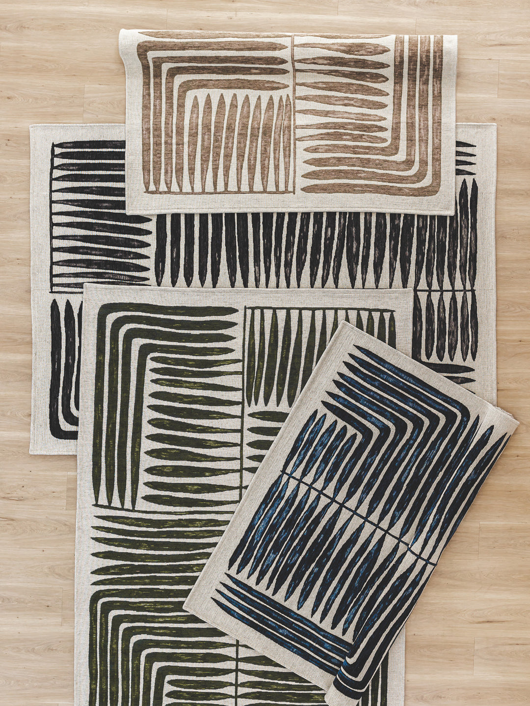 Vertigo Rug in Onyx