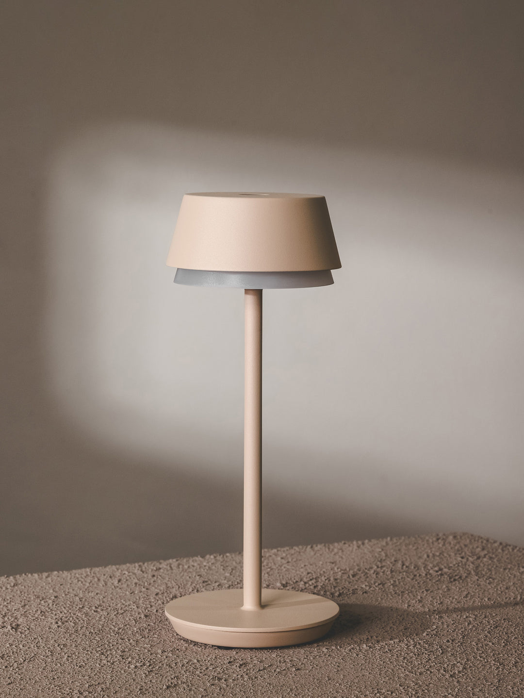 Vibe USB Table Light
