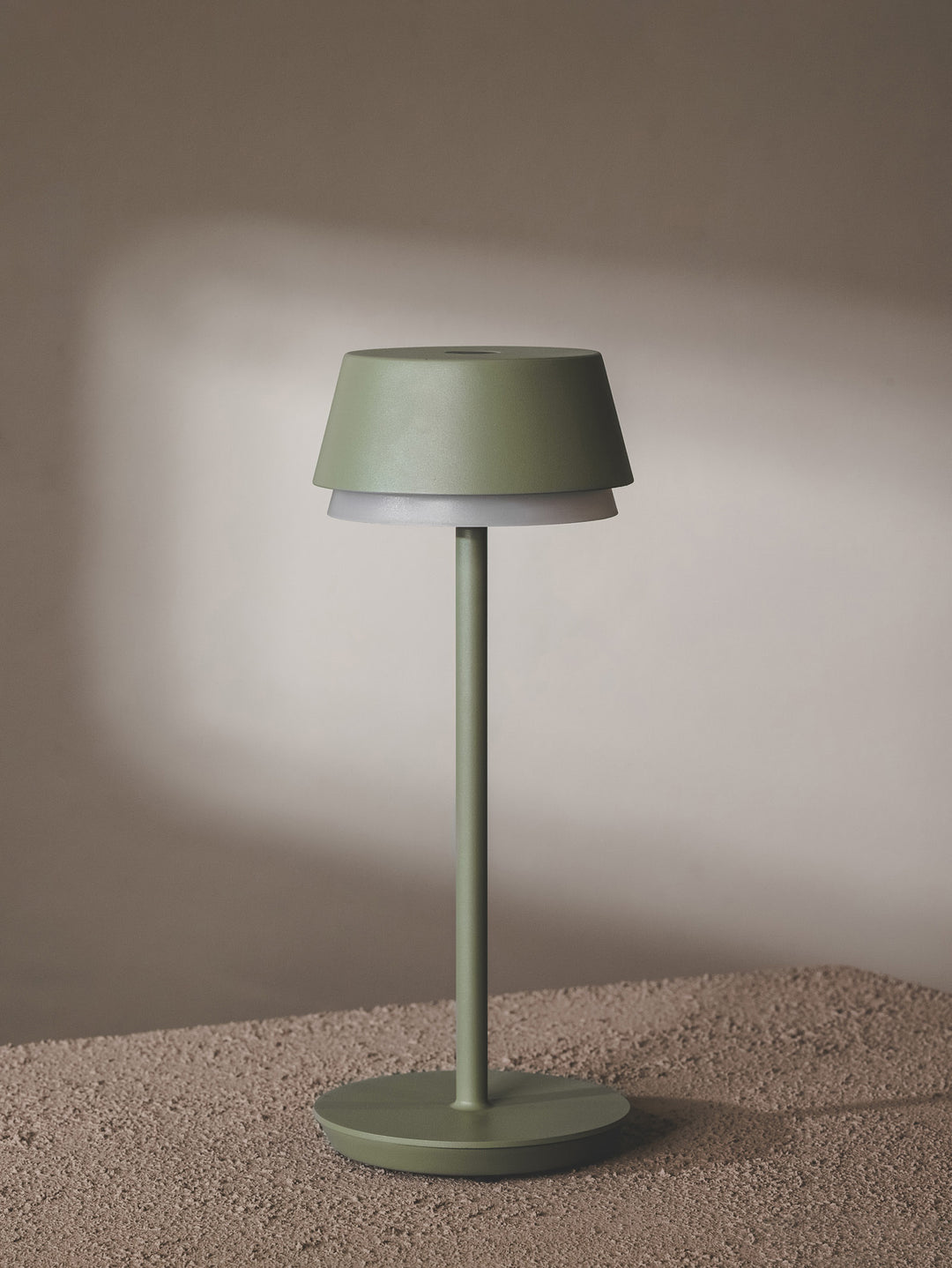 Vibe USB Table Light