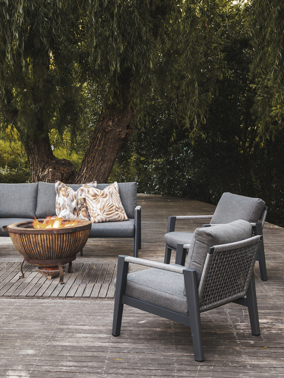 Vista Outdoor Occasional Chair