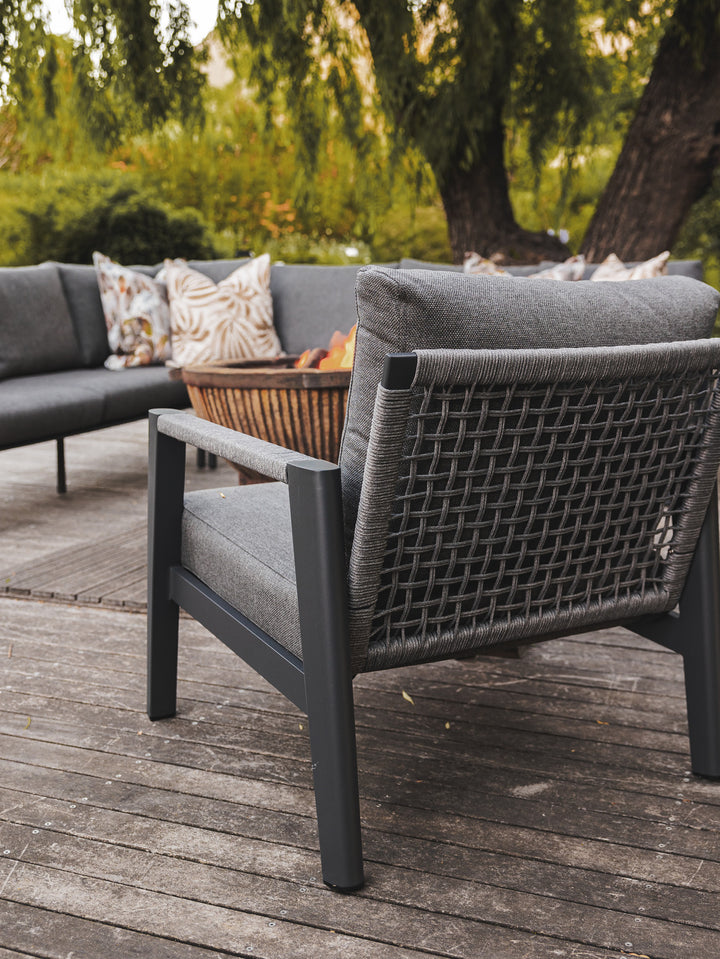 Vista Outdoor Occasional Chair