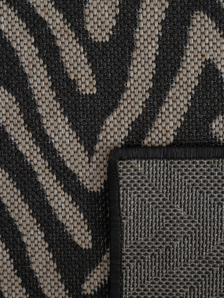 Bush Tails Rug in Earth