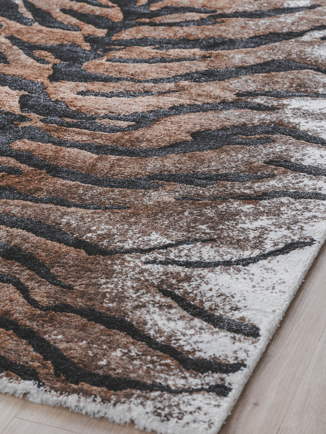 Wild Streak Rug in Tiger's Eye
