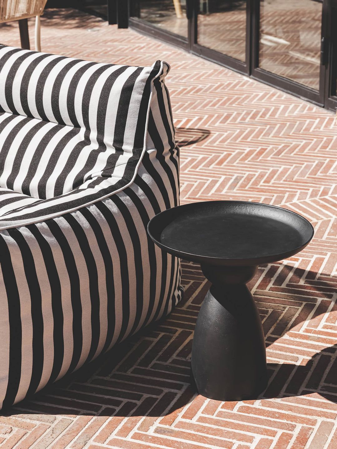 Zen Outdoor Arm Chair