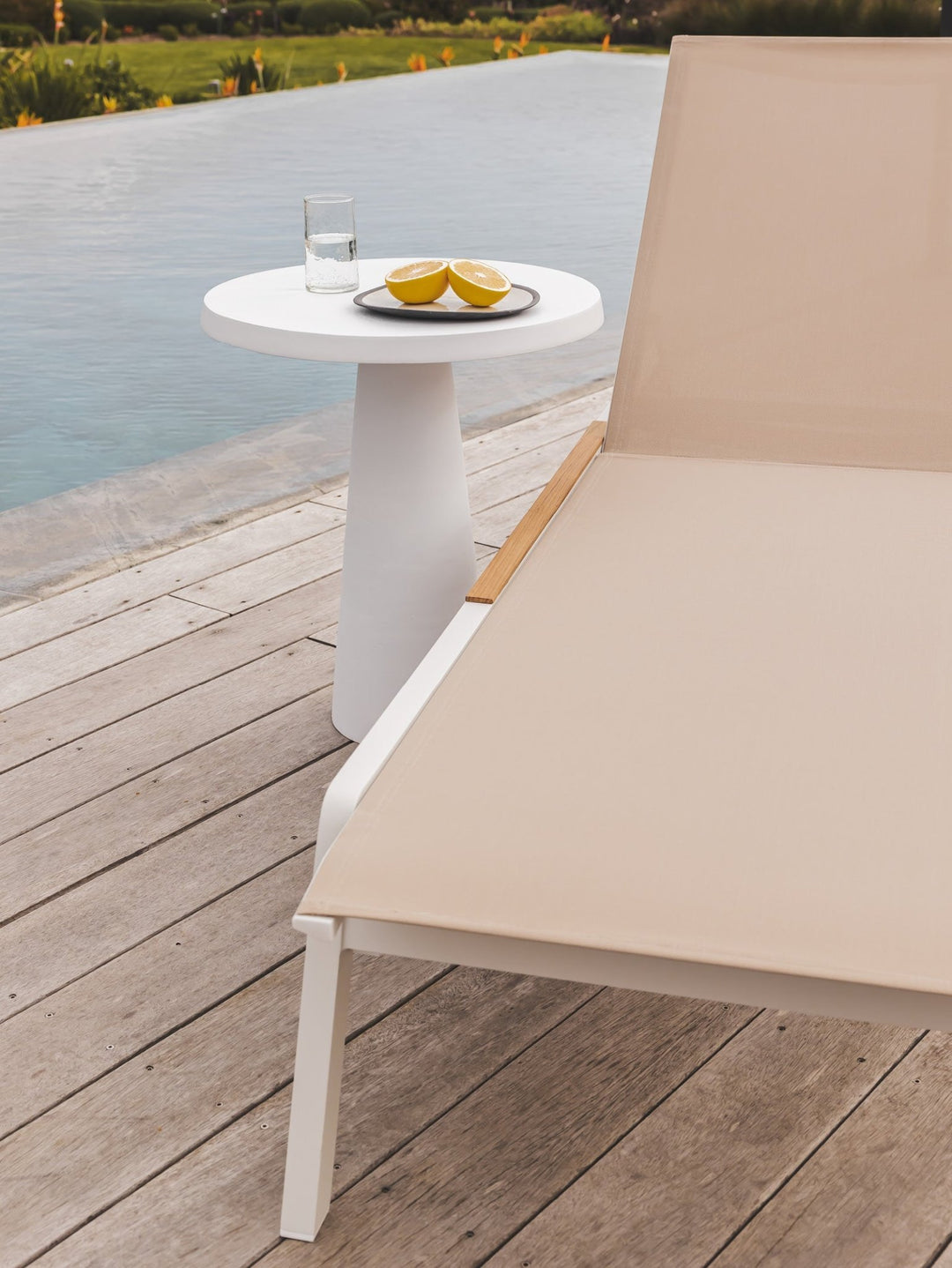 Casablanca Outdoor Lounger - Hertex Haus - badge_fully_outdoor