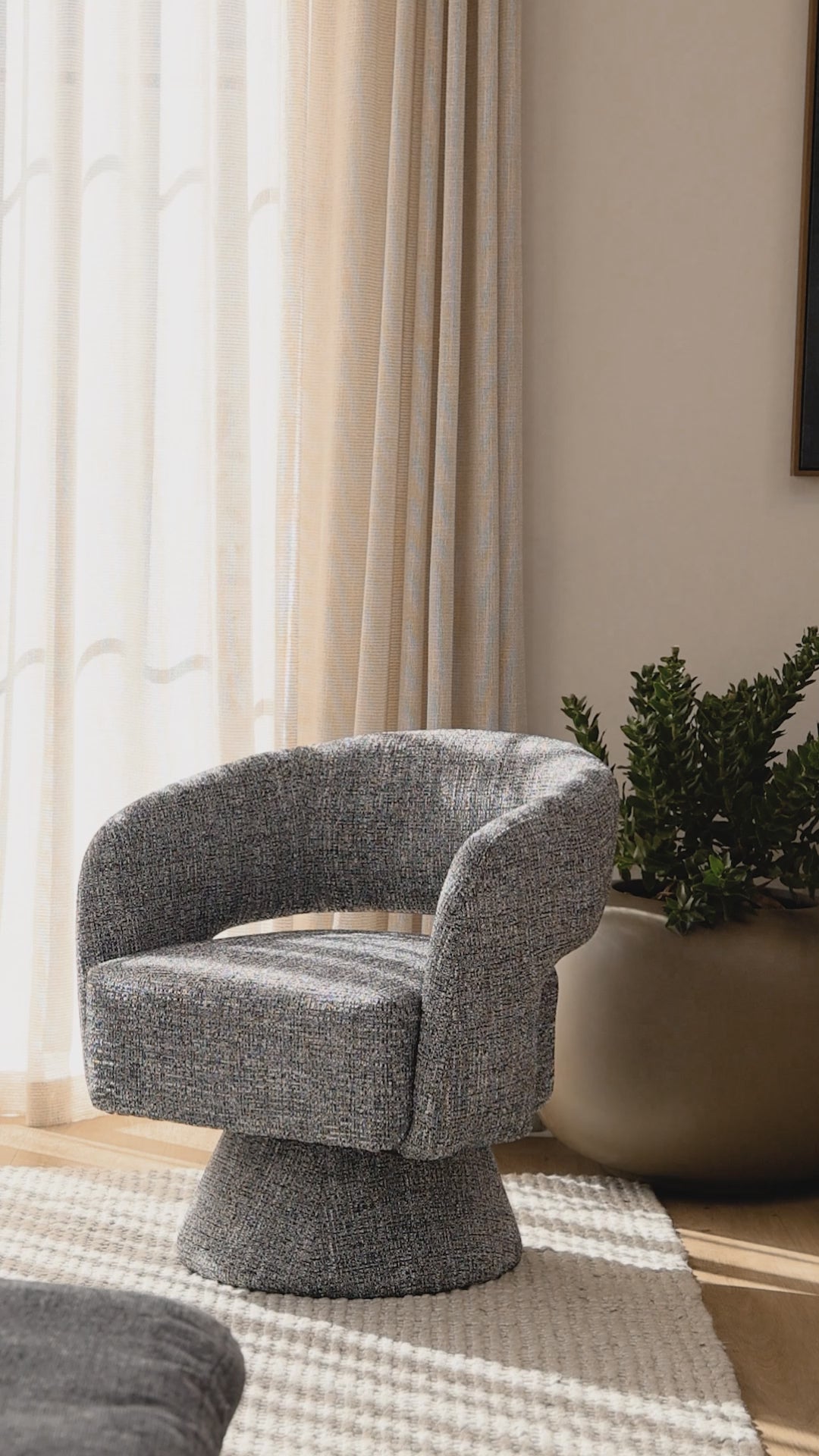 Diane Swivel Chair